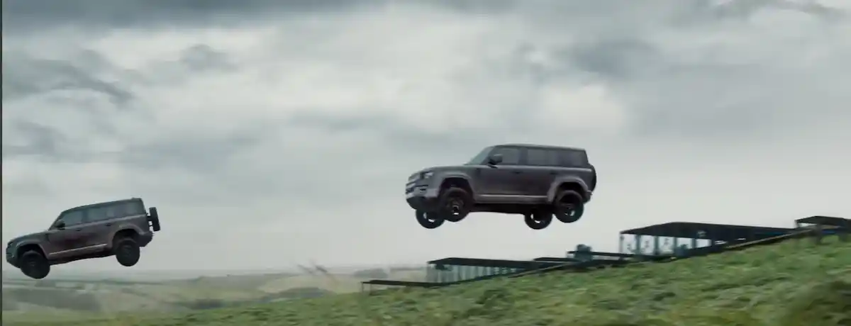 Land Rover Defender Jump Watch The Land Rover Defender 2020 Do A Humongous 30m Jump In The ...
