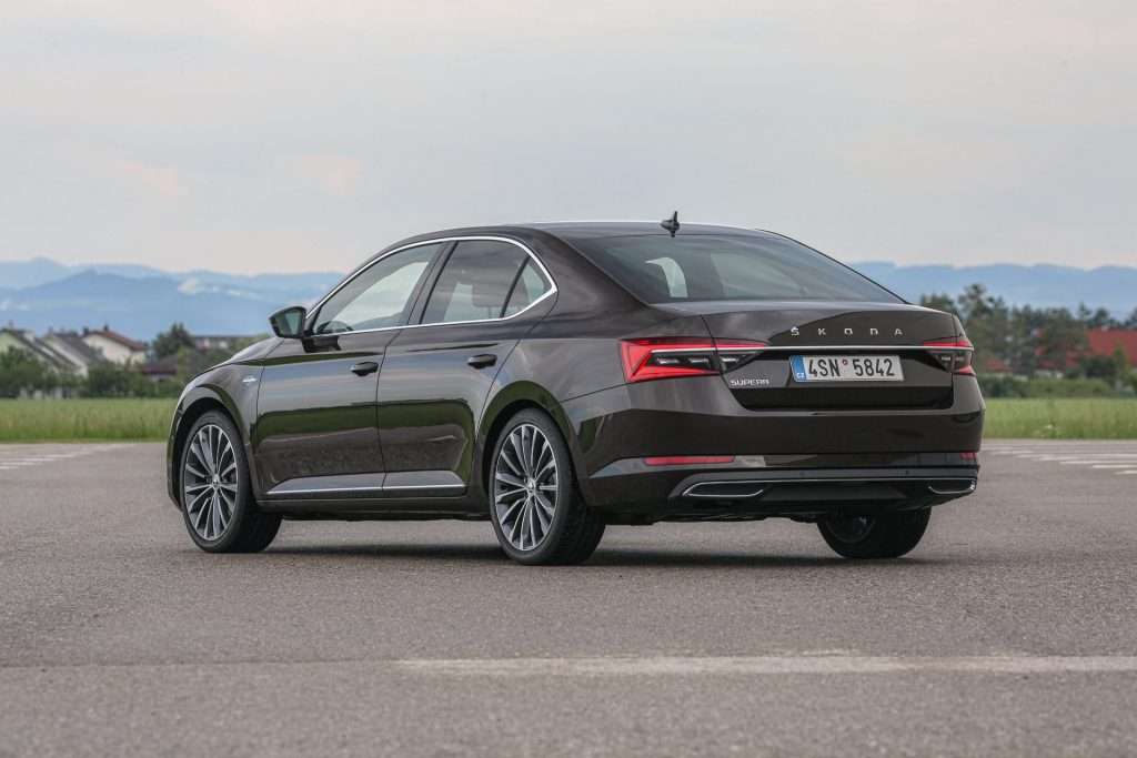 2020 Skoda Superb facelift India launch