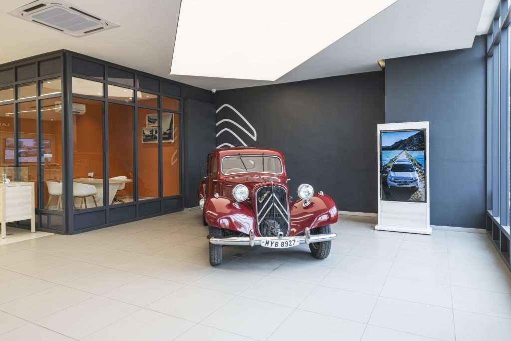 Citroen India ahmedabad showroom