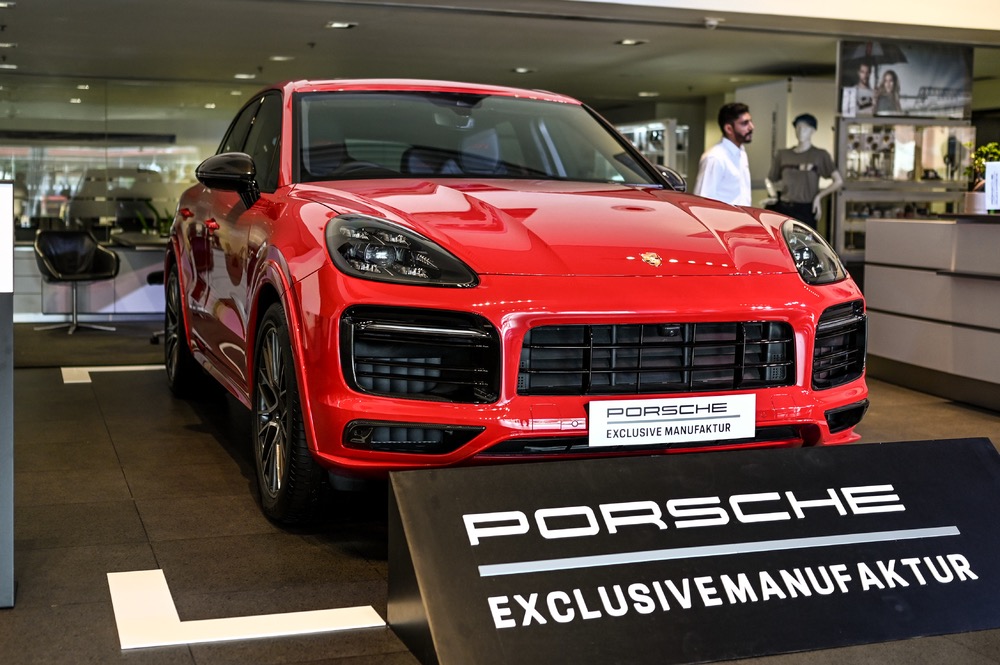 These Bespoke Panamera Turbo S And Cayenne GTS Are Droolworthy! 2