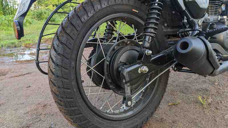 Royal Enfield Hunter 350 Retro Review: 'Base-Spec Fun!' 3