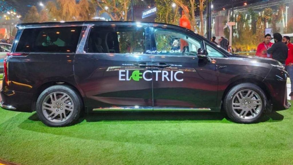 MG Mifa 9 Electric MPV Debuts At 2023 Auto Expo 1