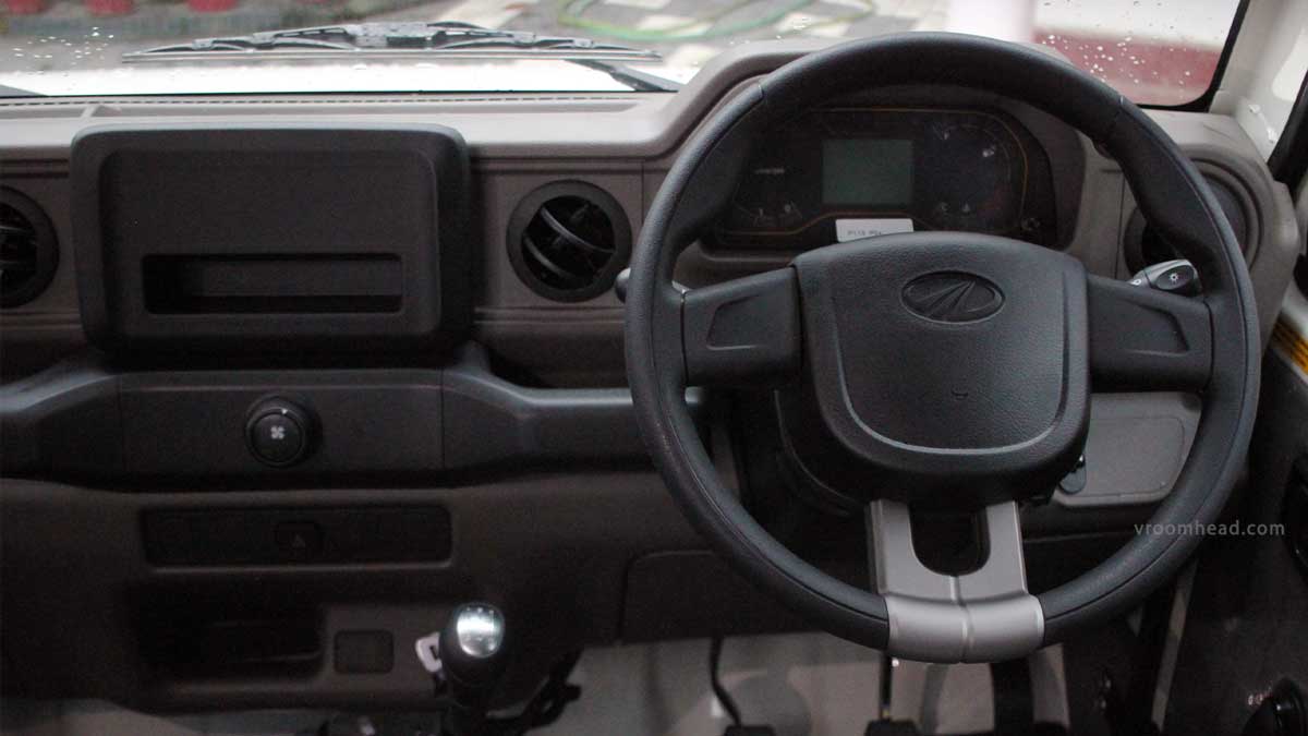 Mahindra Maxx Car Interior Mahindra Maxx Car Interior