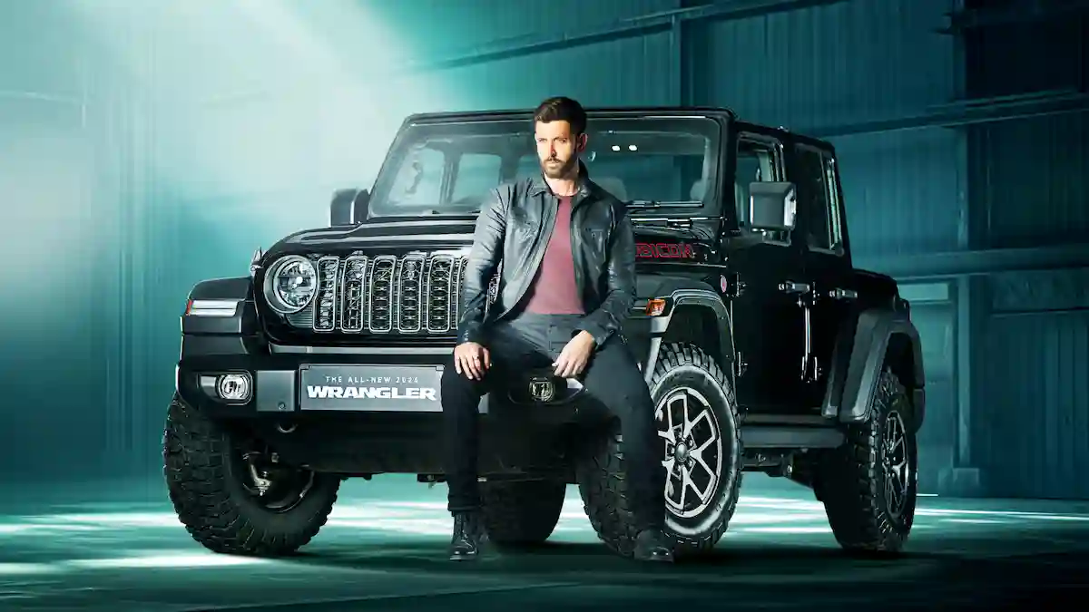 Hrithik Roshan with Jeep Wrangler 2